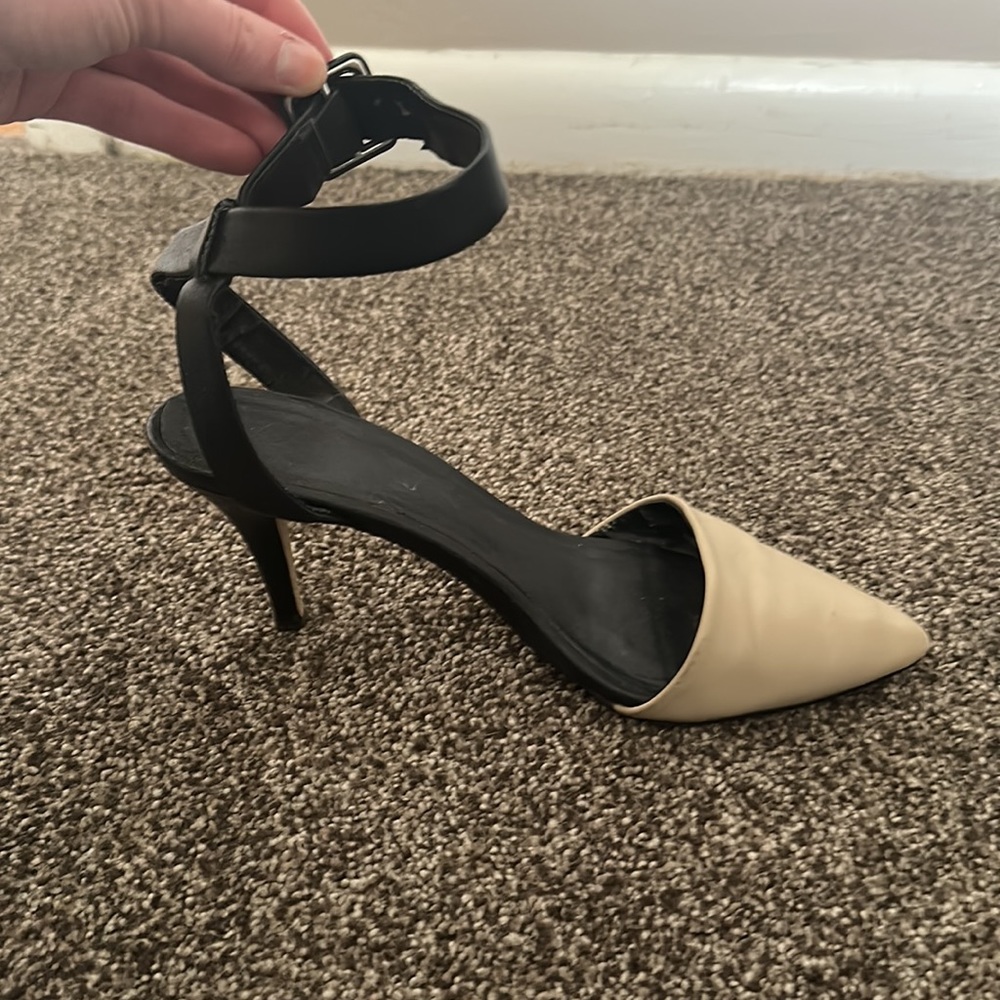 Ballet strap style Aldo heels